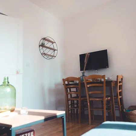 Le Gamay 6 Personnes Apartment *